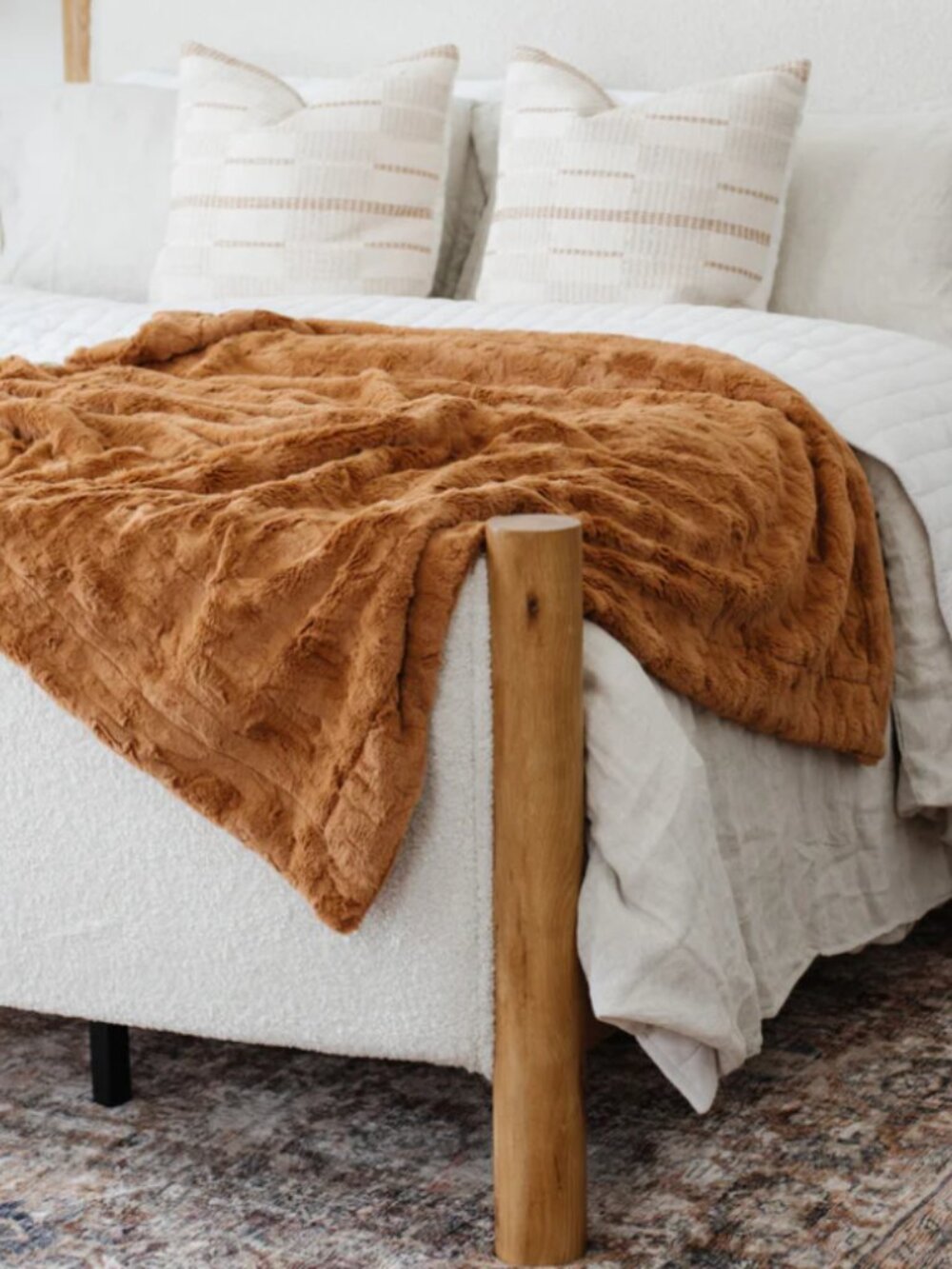 Saranoni Copper Patterned Faux Fur Throw Blanket